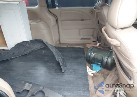 2005 Honda Odyssey Exl from USA, damaged, VIN 5FNRL38795B068209